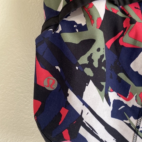 Lululemon Speed Short Pop Cut Boom Juice Patterned Running Shorts Size 6 - Picture 4 of 5